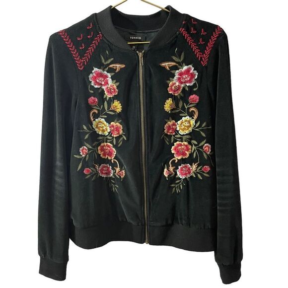 Torrid Black Embroidered Floral Velour Black Bomber Jacket Torrid Size 00 or 10 - Picture 1 of 8